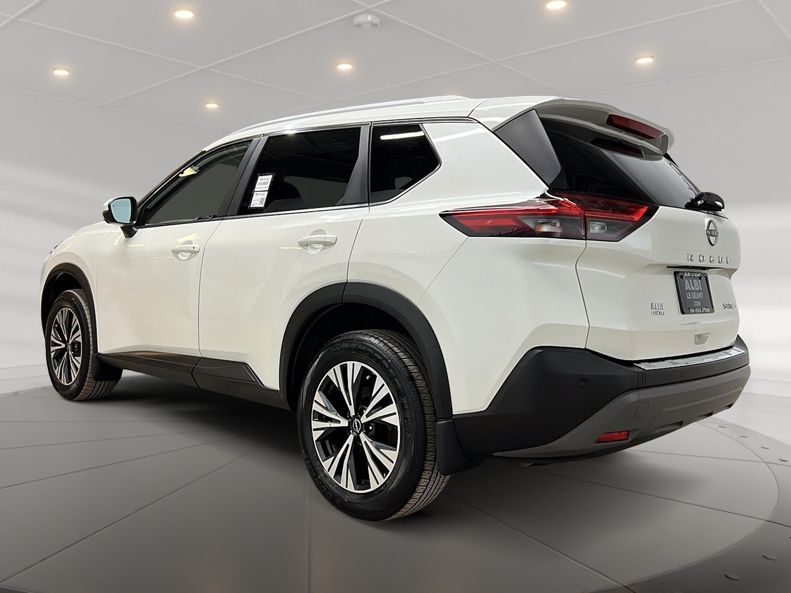 Nissan Rogue SV TOIT PANO 4RM 2023 — photo 6