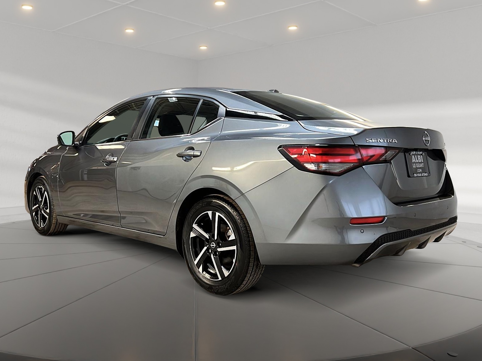 Nissan Sentra SV TOIT 2024 — photo 6