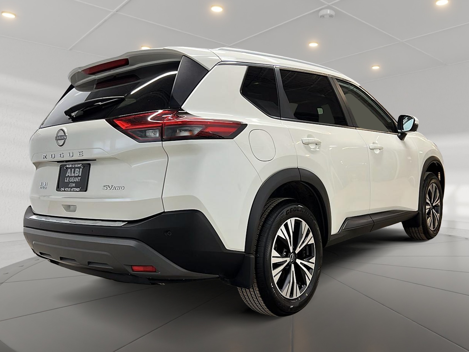Nissan Rogue SV TOIT PANO 4RM 2023 — photo 4