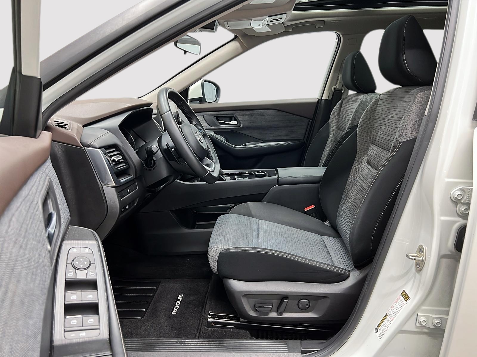 Nissan Rogue SV TOIT PANO 4RM 2023 — photo 7