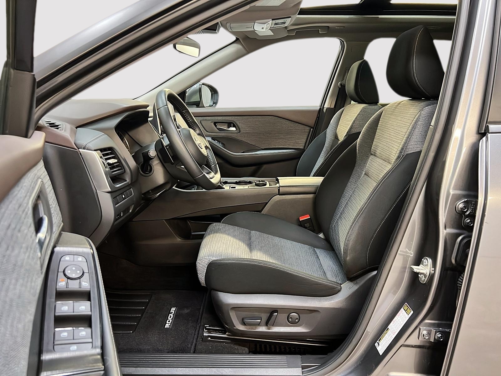 Nissan Rogue SV TOIT PANO 4RM 2023 — photo 7
