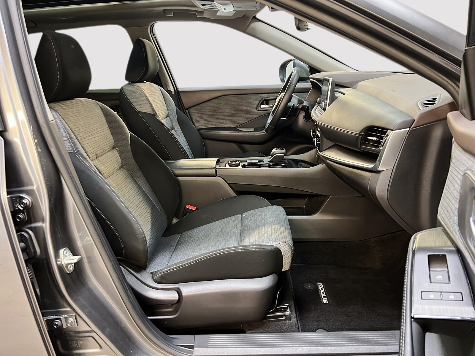 Nissan Rogue SV TOIT PANO 4RM 2023 — photo 8