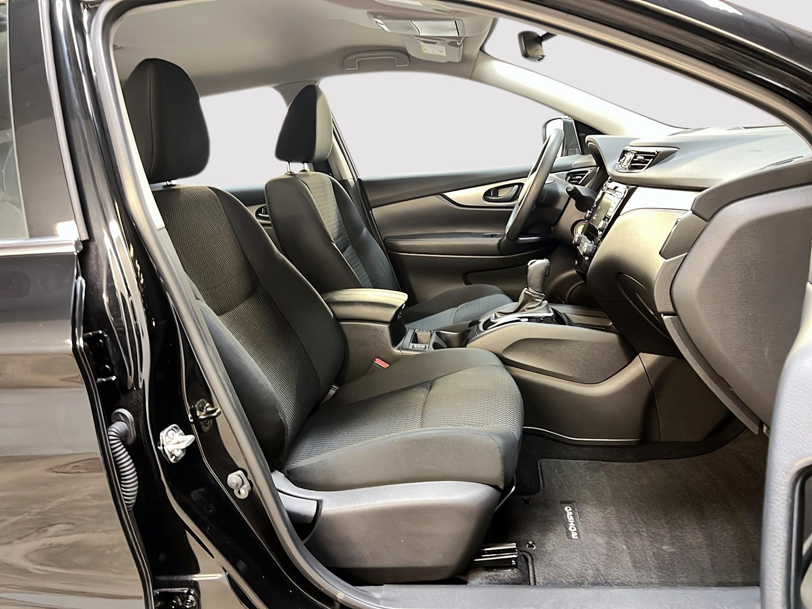 Nissan Qashqai S 2023 — photo 8