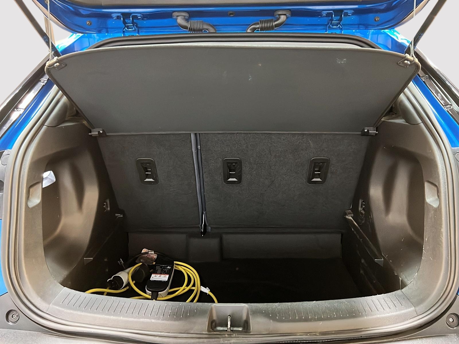 Chevrolet Bolt EUV 2LT TRUE NORTH CUIR 2023 - image #12