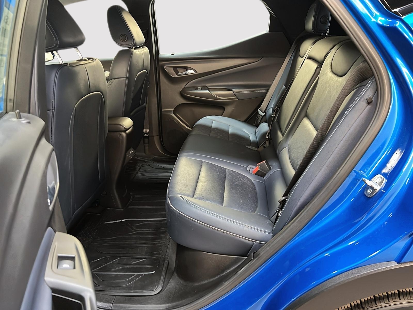 Chevrolet Bolt EUV 2023 - Image #9