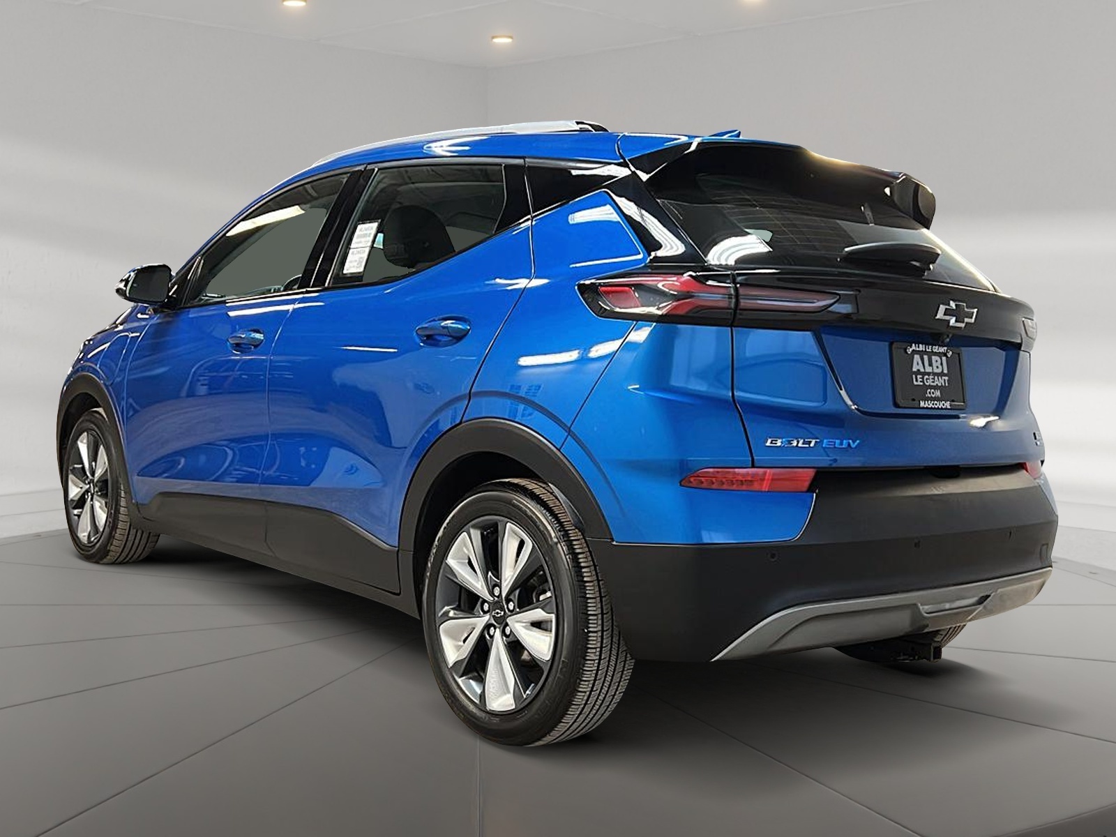 Chevrolet Bolt EUV 2LT TRUE NORTH CUIR 2023 - image #6
