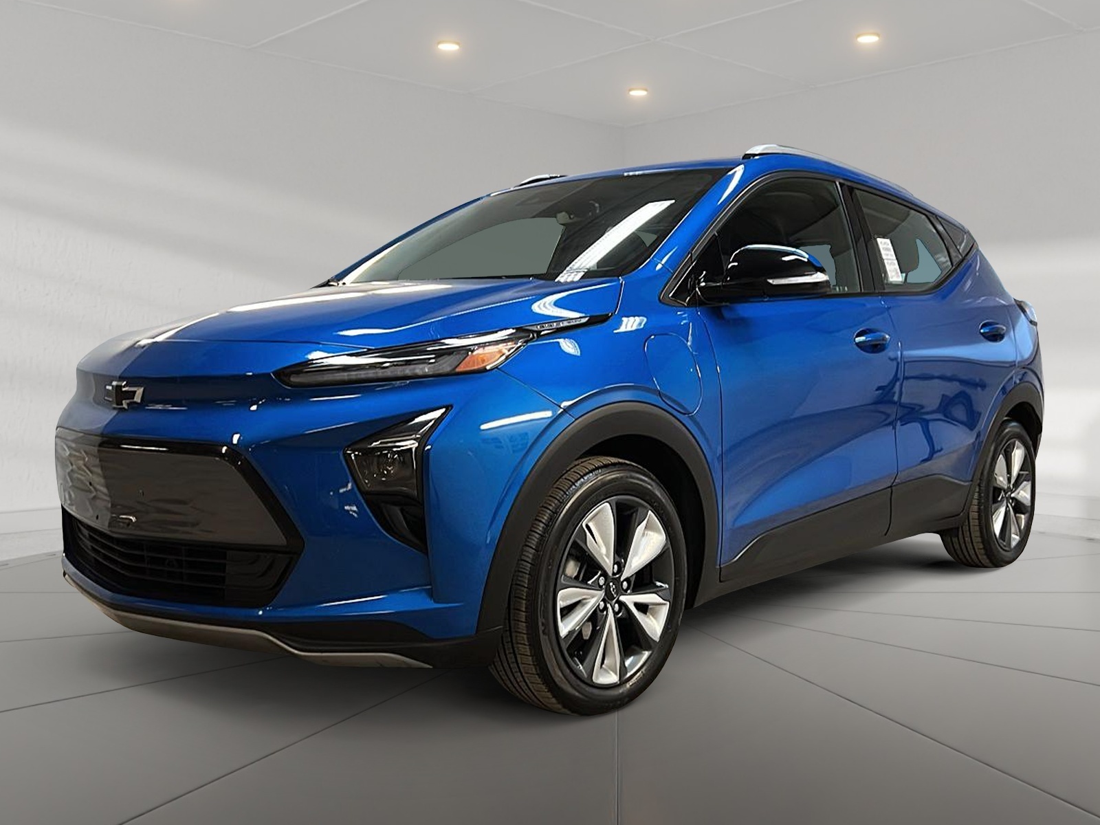 Chevrolet Bolt EUV 2LT TRUE NORTH CUIR 2023 - image #1