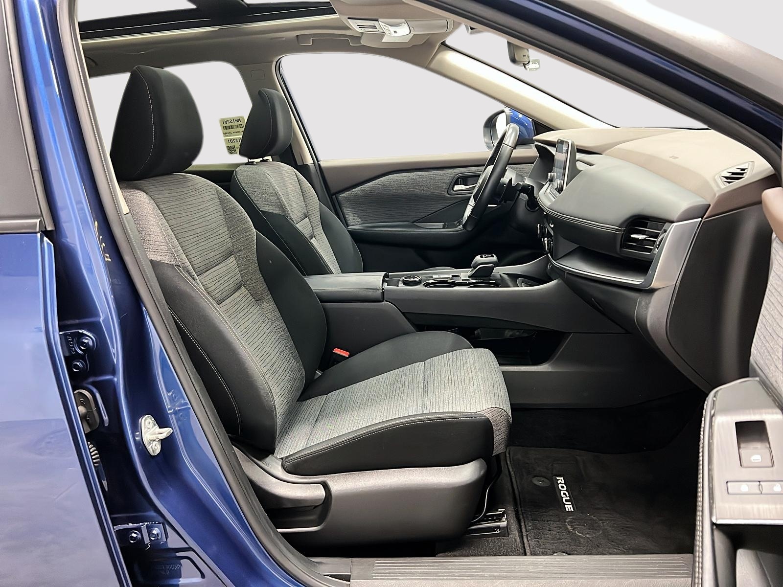 Nissan Rogue SV TOIT PANO 4RM 2023 — photo 8