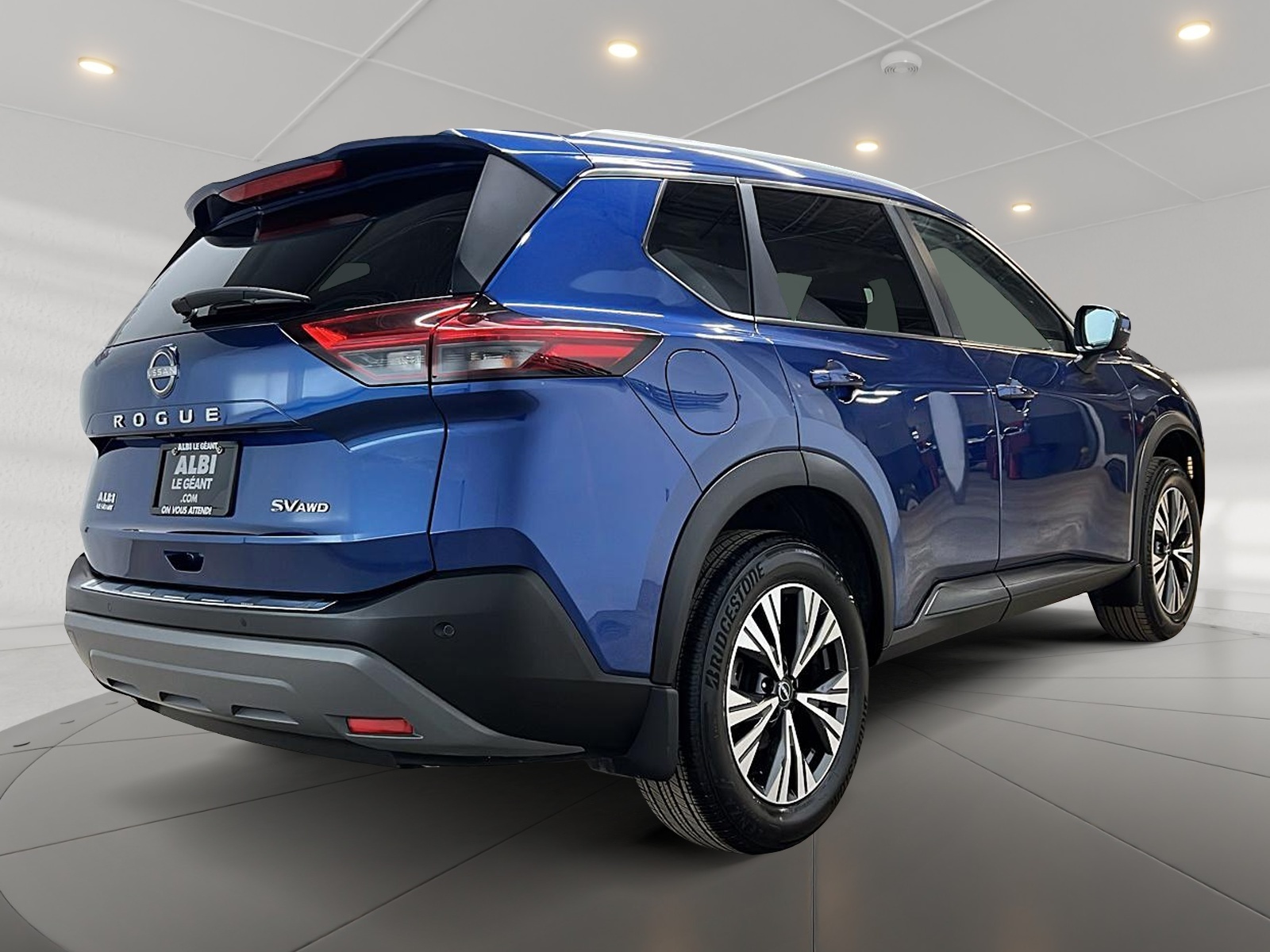 Nissan Rogue SV TOIT PANO 4RM 2023 — photo 4