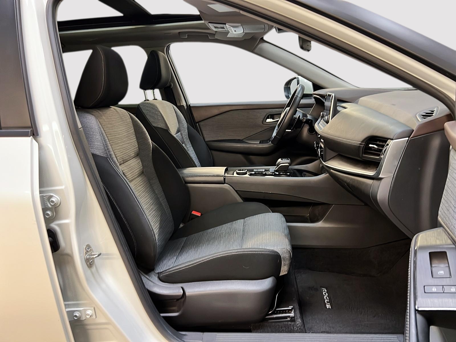 Nissan Rogue SV TOIT PANO 4RM 2023 — photo 8