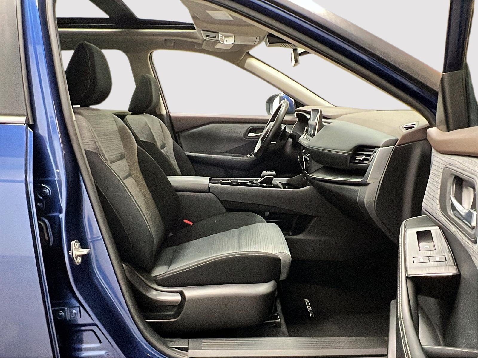 Nissan Rogue SV TOIT PANO 4RM 2023 — photo 8