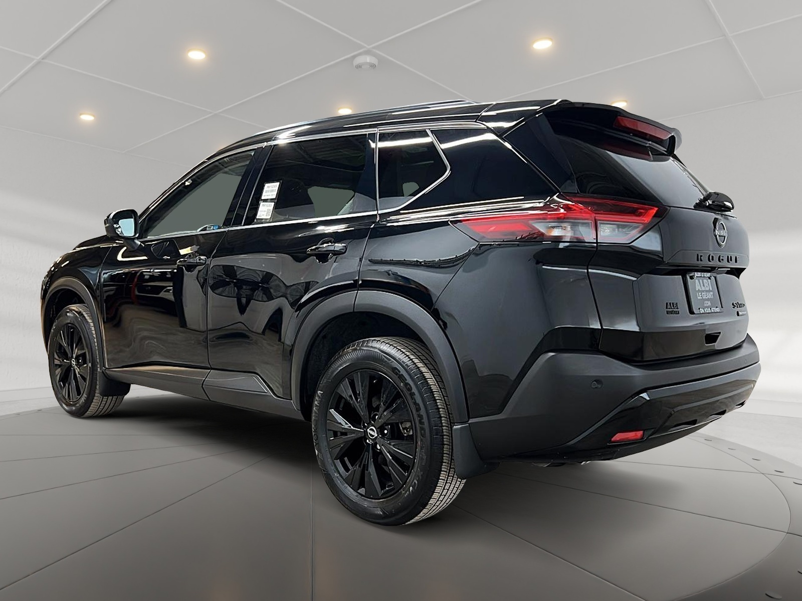 Nissan Rogue SV MIDNIGHT CUIR TOIT PANO 4RM 2023 — photo 6