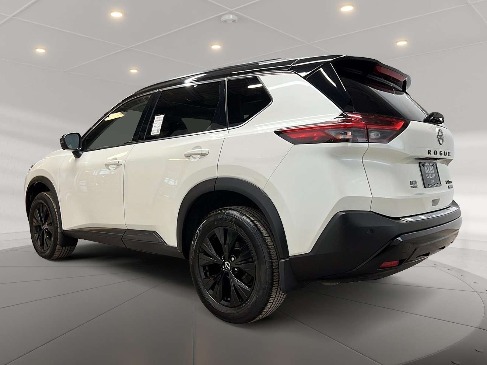 Nissan Rogue SV MIDNIGHT CUIR TOIT PANO 4RM 2023 — photo 6