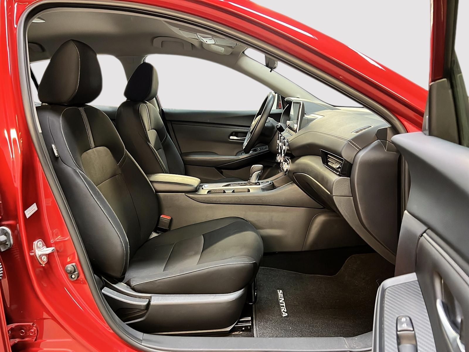 Nissan Sentra SV 2024 — photo 8