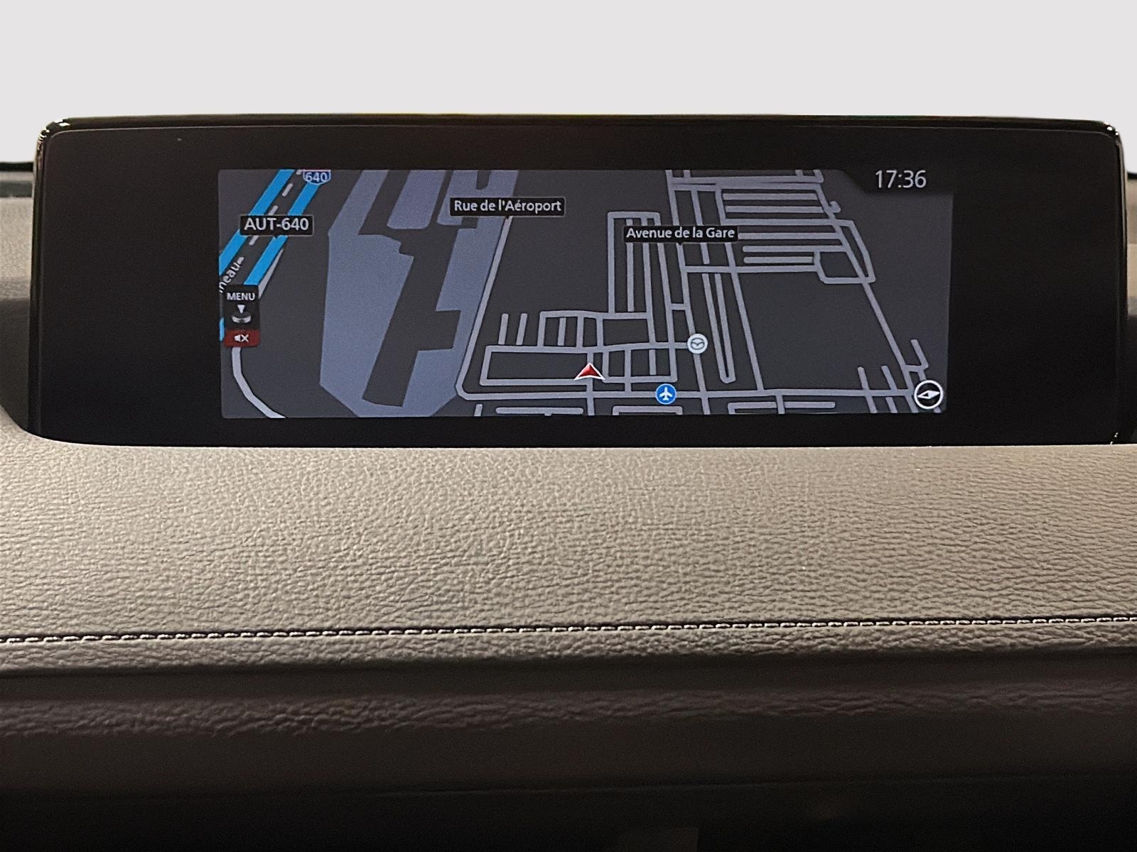 Mazda MX-30 2022 - Image #17