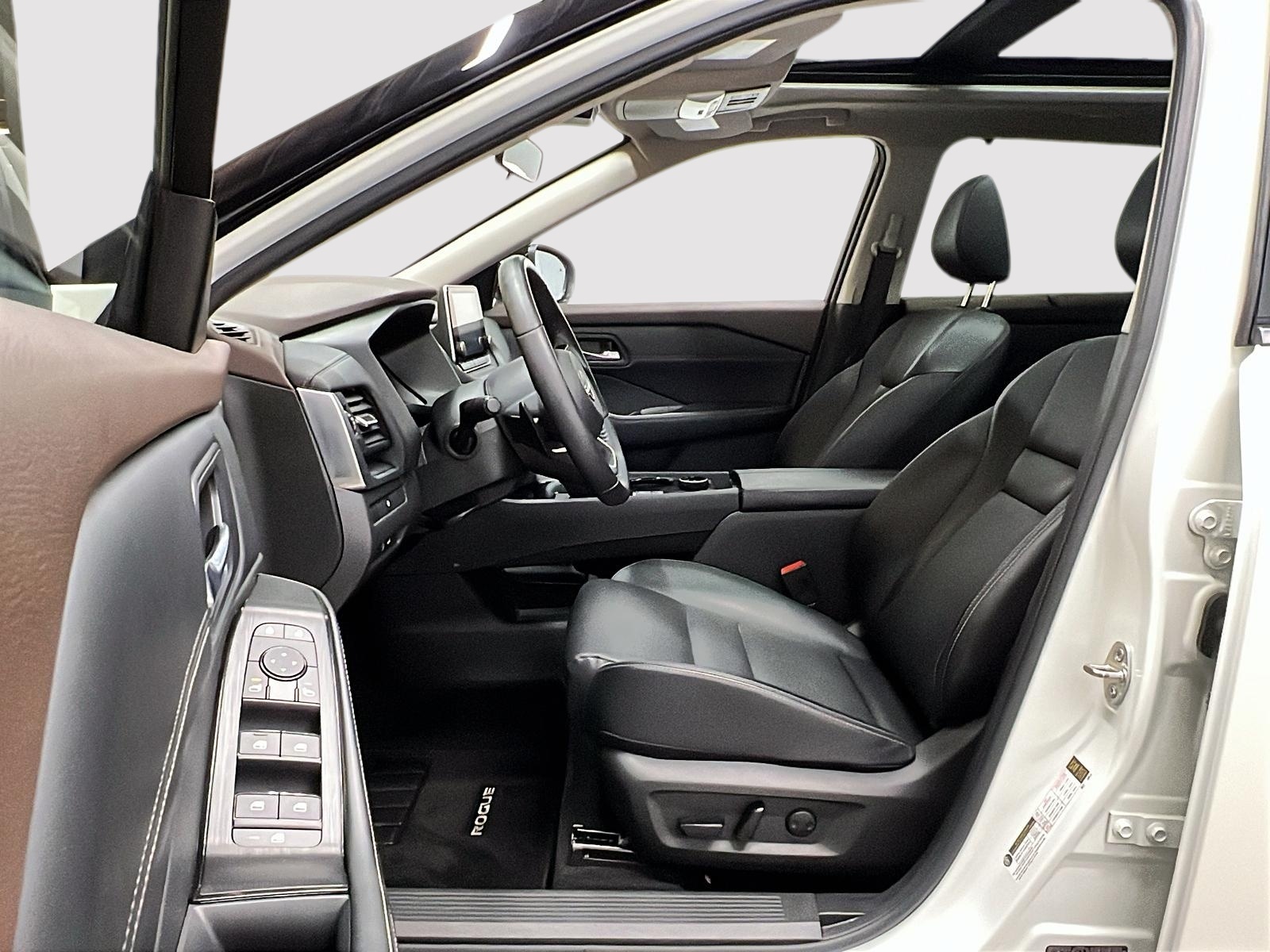Nissan Rogue SV MIDNIGHT CUIR TOIT PANO 4RM 2023 — photo 7