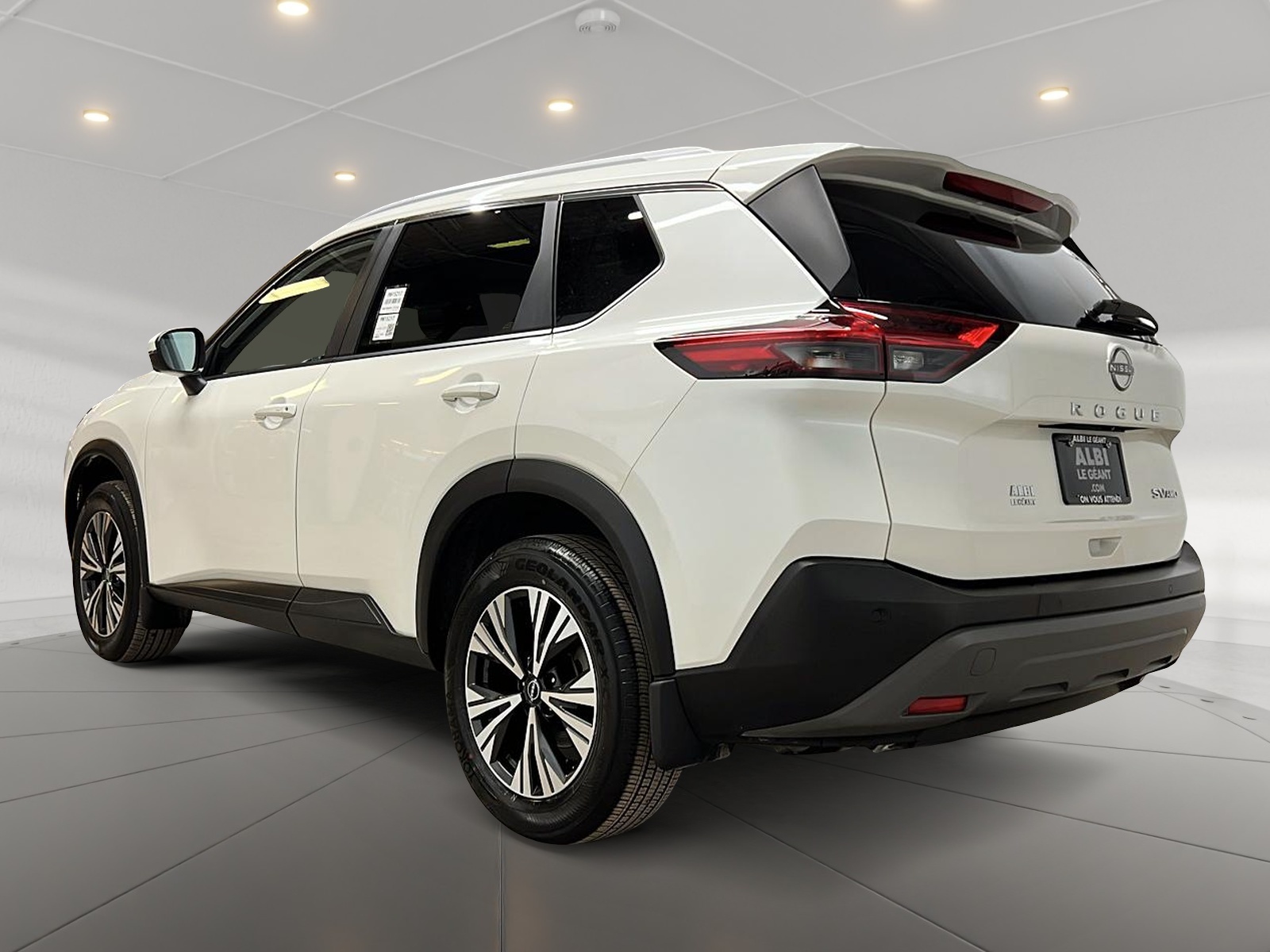 Nissan Rogue SV TOIT PANO 4RM 2023 — photo 6