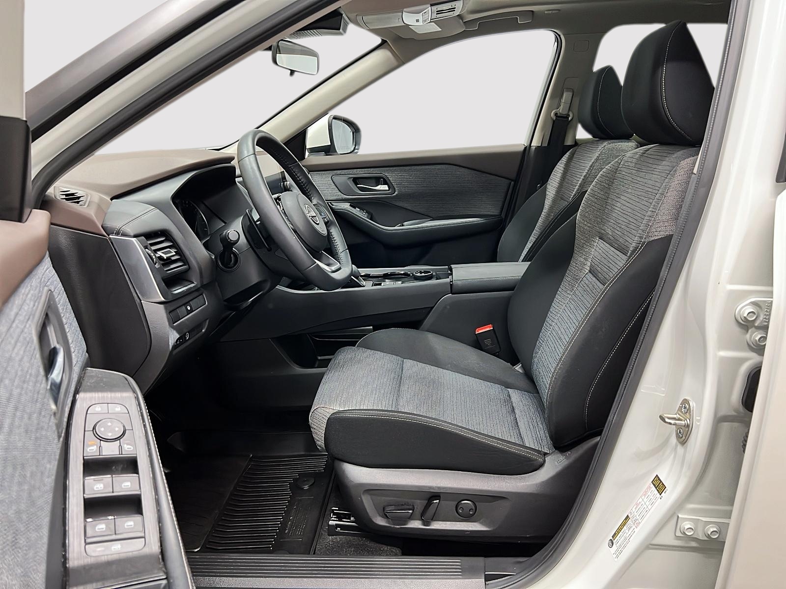 Nissan Rogue SV TOIT PANO 4RM 2023 — photo 7