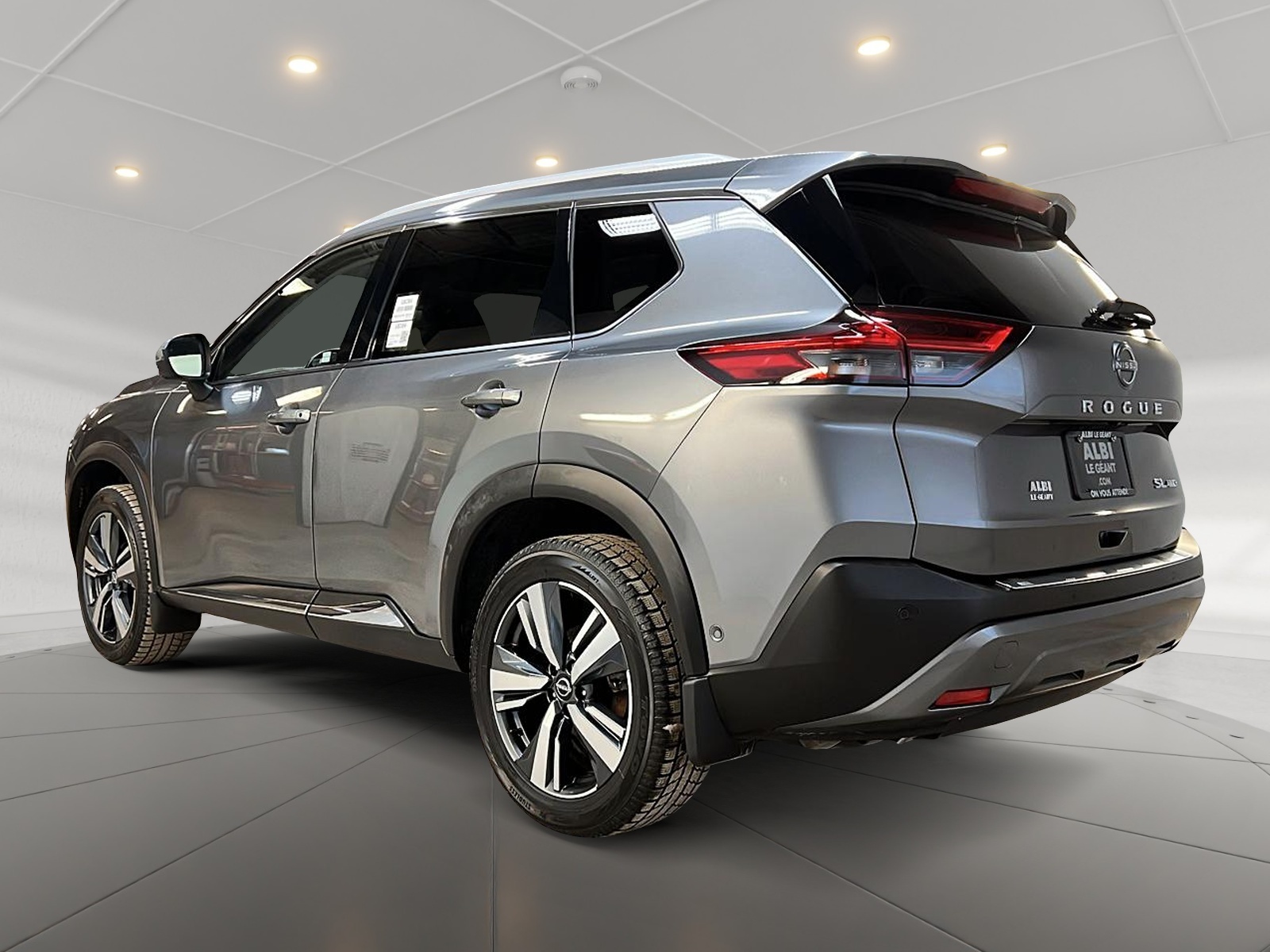 Nissan Rogue SL CUIR TOIT PANO NAV 4RM 2023 — photo 6