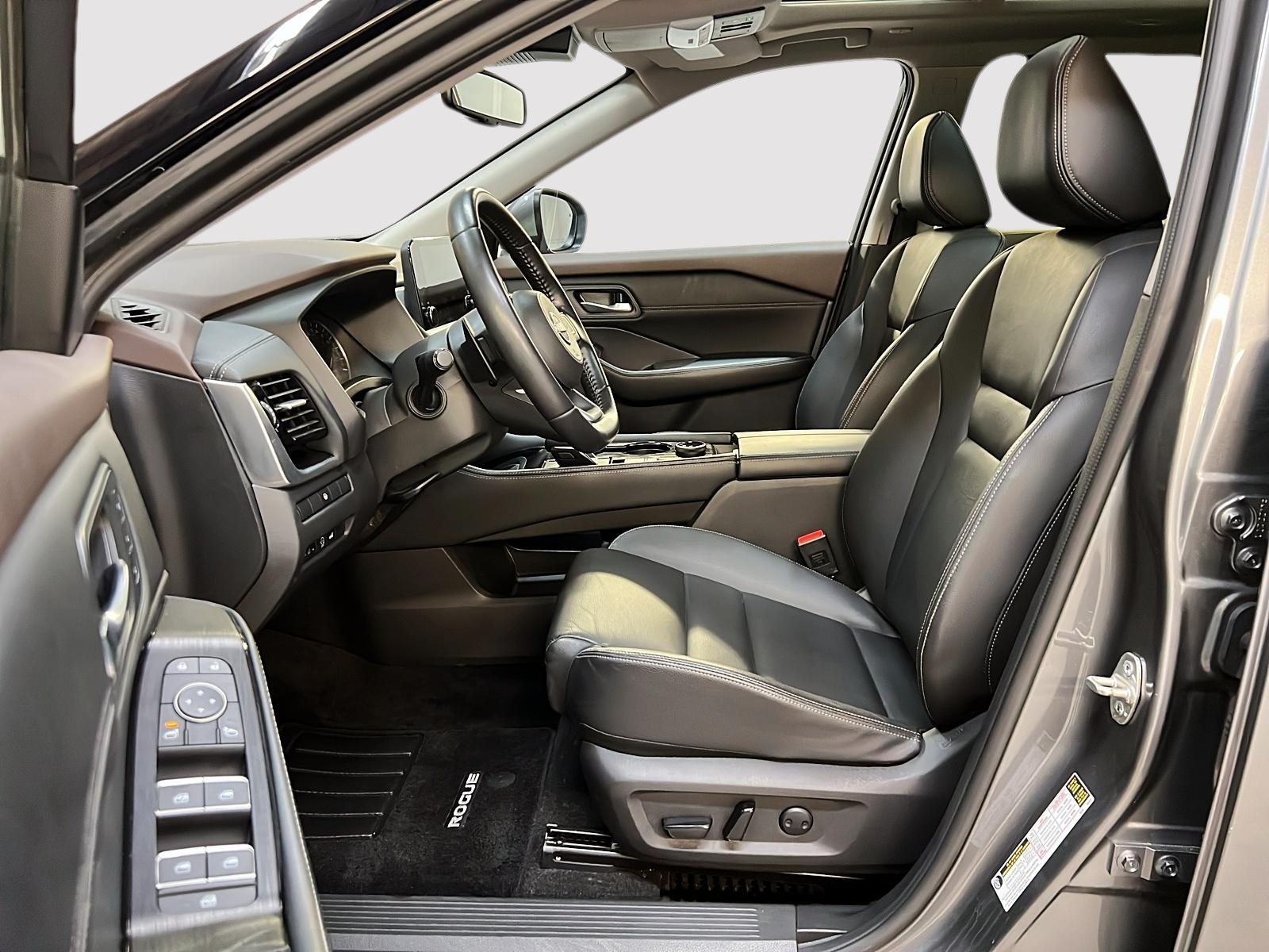 Nissan Rogue SL CUIR TOIT PANO NAV 4RM 2023 — photo 7