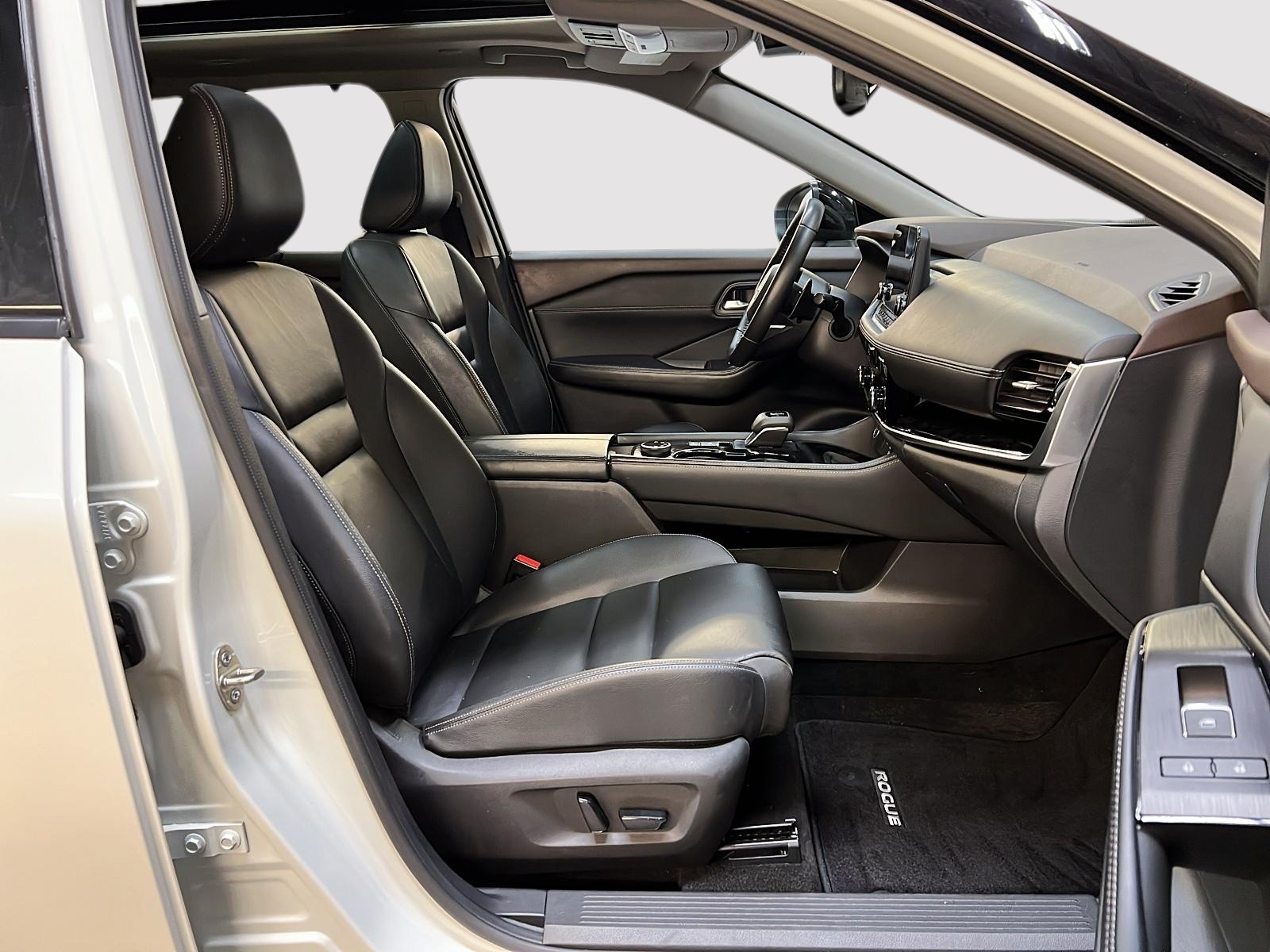 Nissan Rogue SL CUIR TOIT PANO NAV 4RM 2023 — photo 8