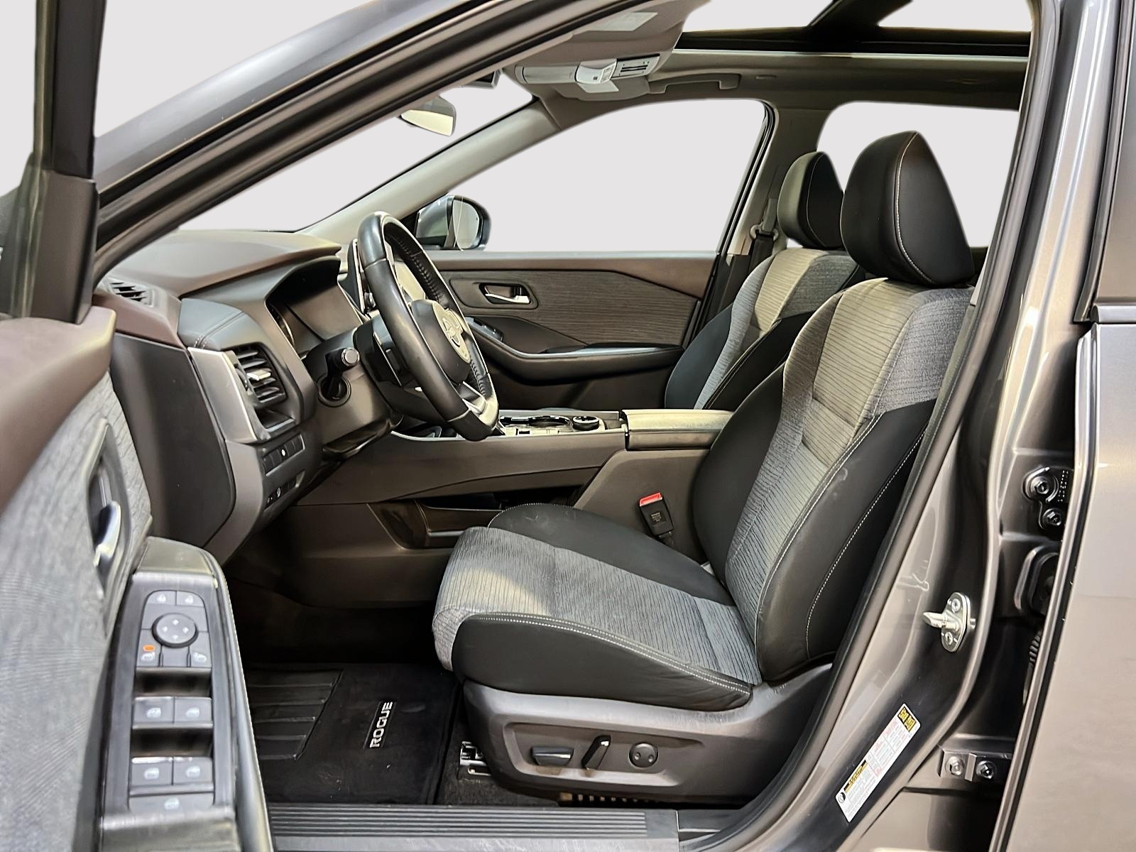 Nissan Rogue SV TOIT PANO 4RM 2023 — photo 7