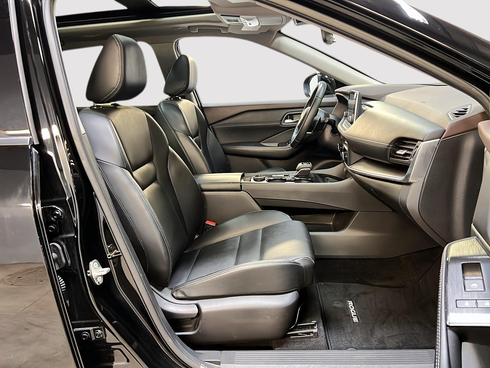 Nissan Rogue SV MIDNIGHT CUIR TOIT PANO 4RM 2023 — photo 8