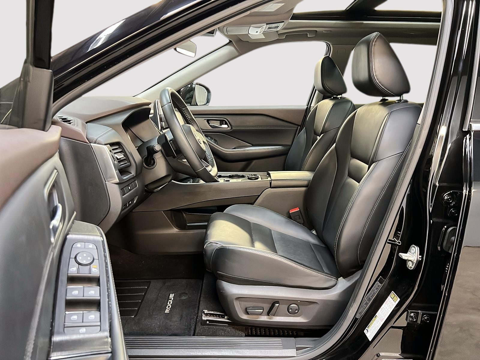 Nissan Rogue SV MIDNIGHT CUIR TOIT PANO 4RM 2023 — photo 7