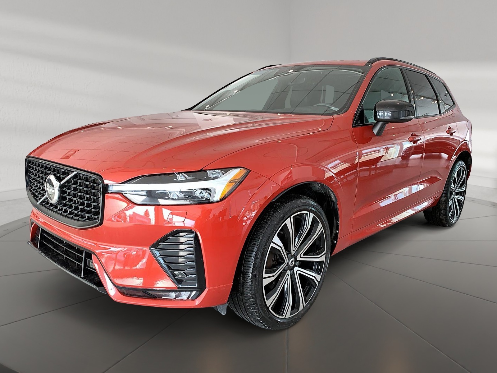 Volvo XC60 B6 R-DESIGN CUIR TOIT PANO NAV 4RM 2022