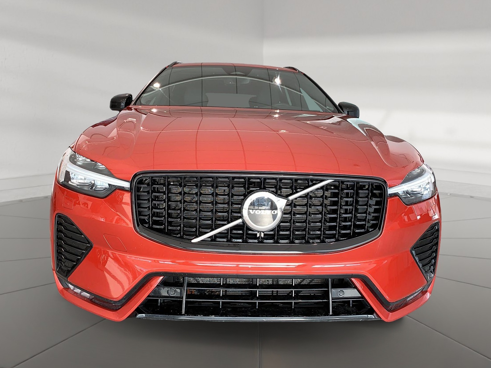 Volvo XC60 B6 R-DESIGN CUIR TOIT PANO NAV 4RM 2022 — photo 2