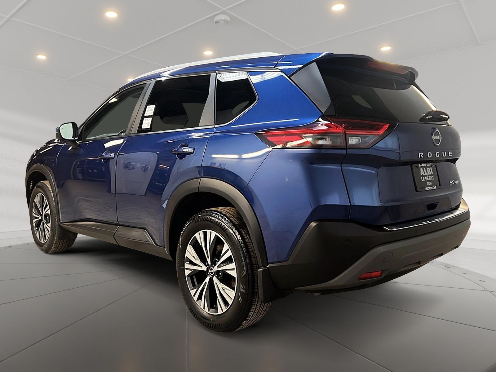 Nissan Rogue SV TOIT PANO 4RM 2023 — photo 6