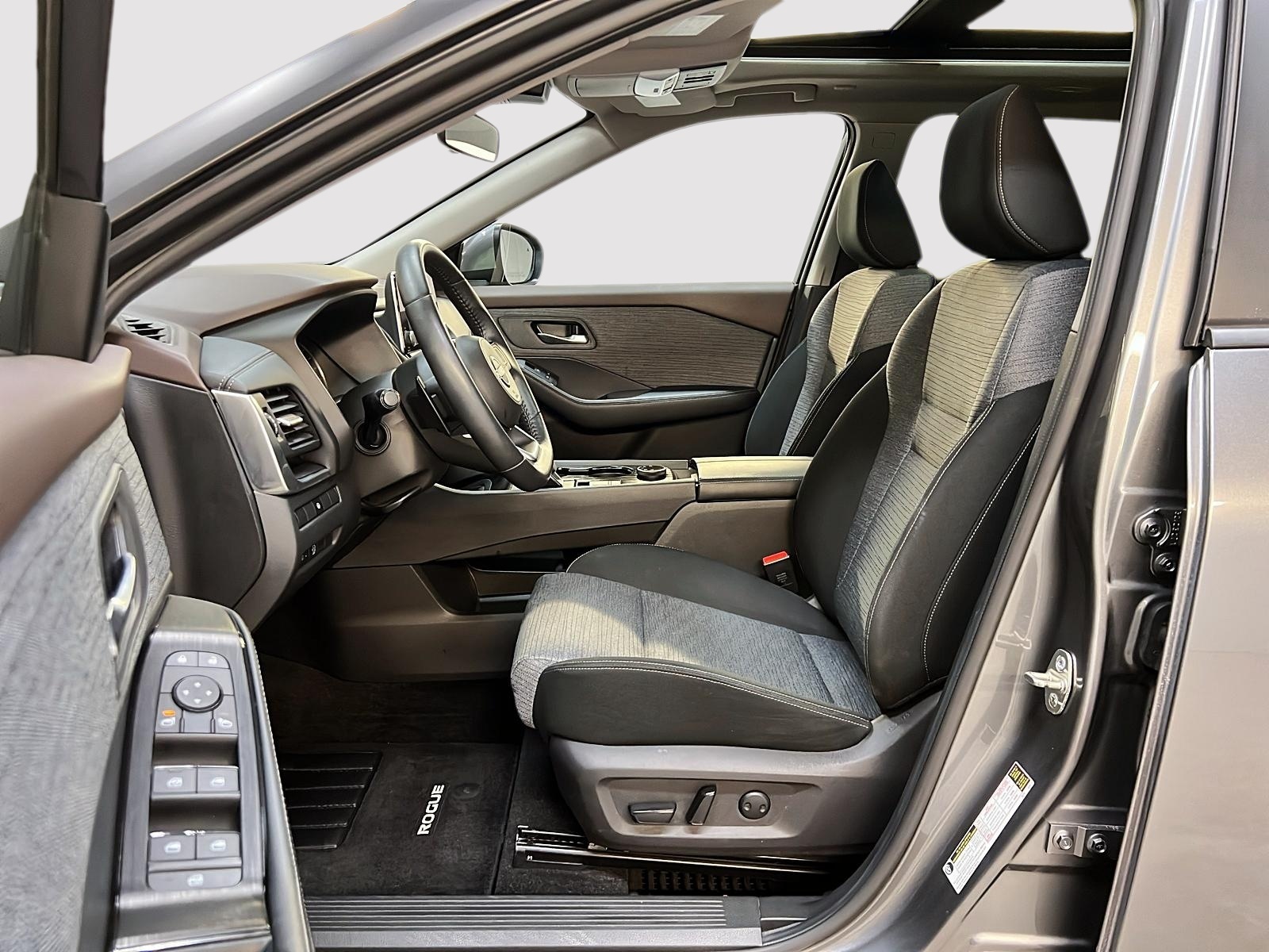 Nissan Rogue SV TOIT PANO 4RM 2023 — photo 7