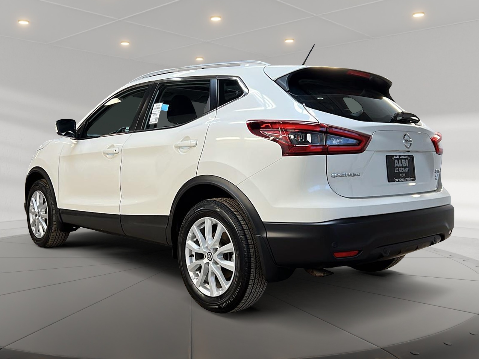 Nissan Qashqai SV TOIT 4RM 2023 — photo 6