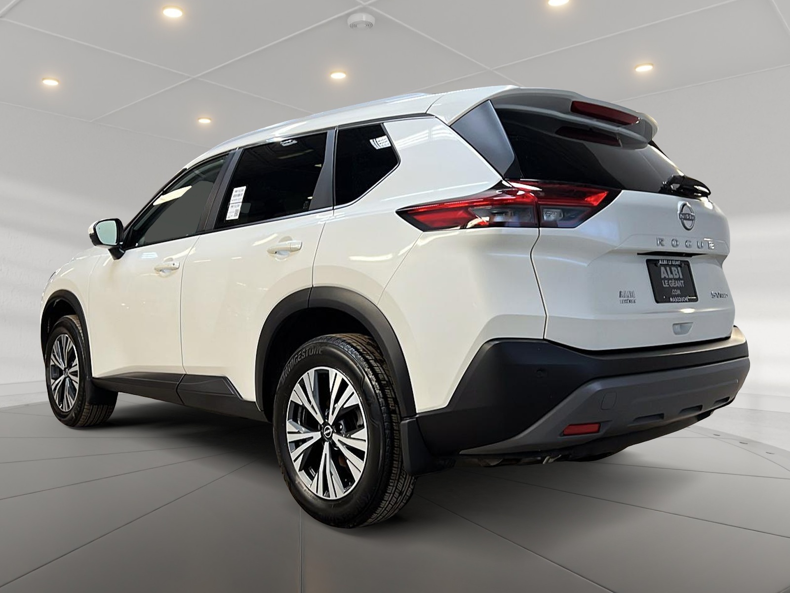 Nissan Rogue SV TOIT PANO 4RM 2023 — photo 6