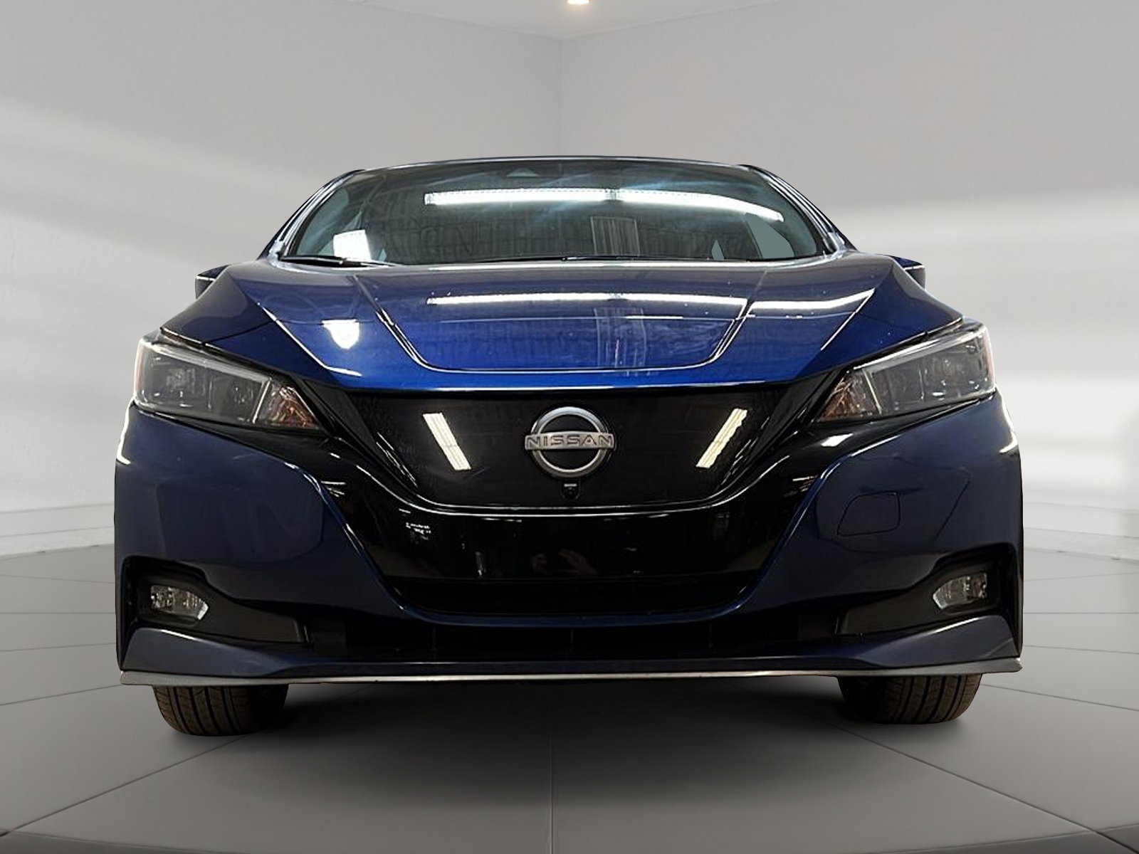 Nissan Leaf SV PLUS NAV 2023 — photo 2