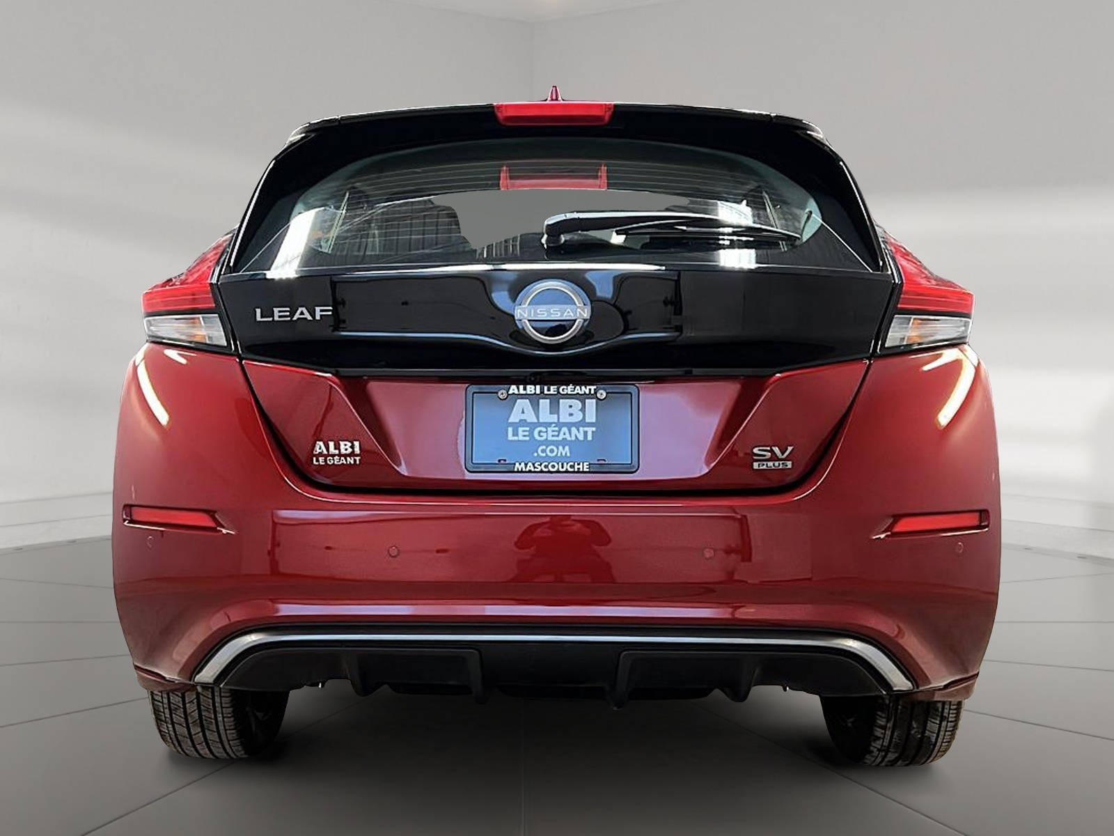 Nissan Leaf SV PLUS NAV 2023 — photo 5