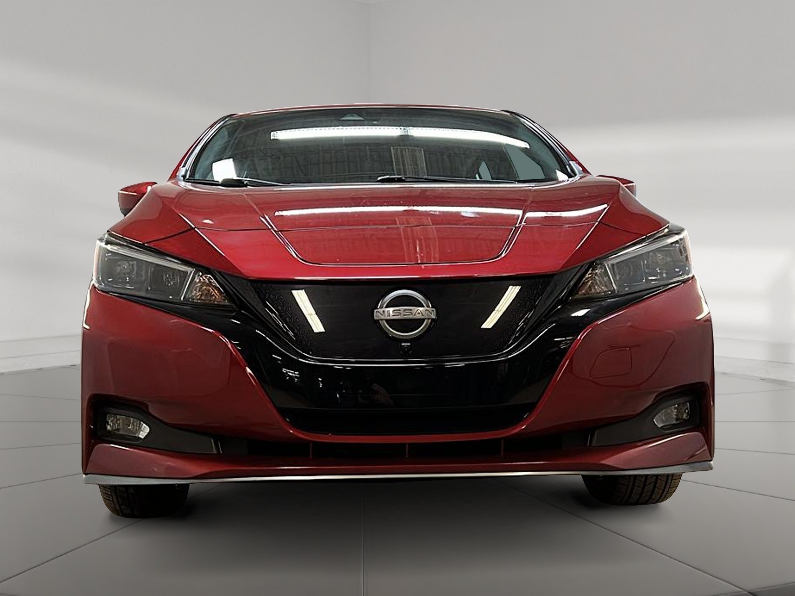 Nissan Leaf SV PLUS NAV 2023 — photo 2