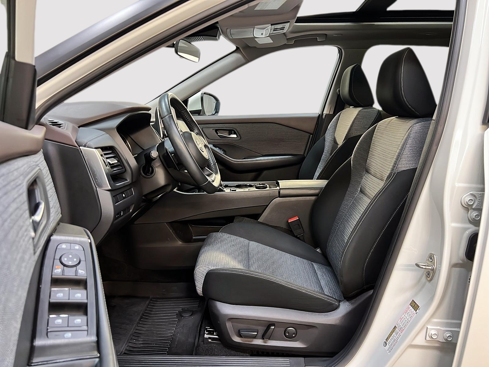 Nissan Rogue SV TOIT PANO 4RM 2023 — photo 7