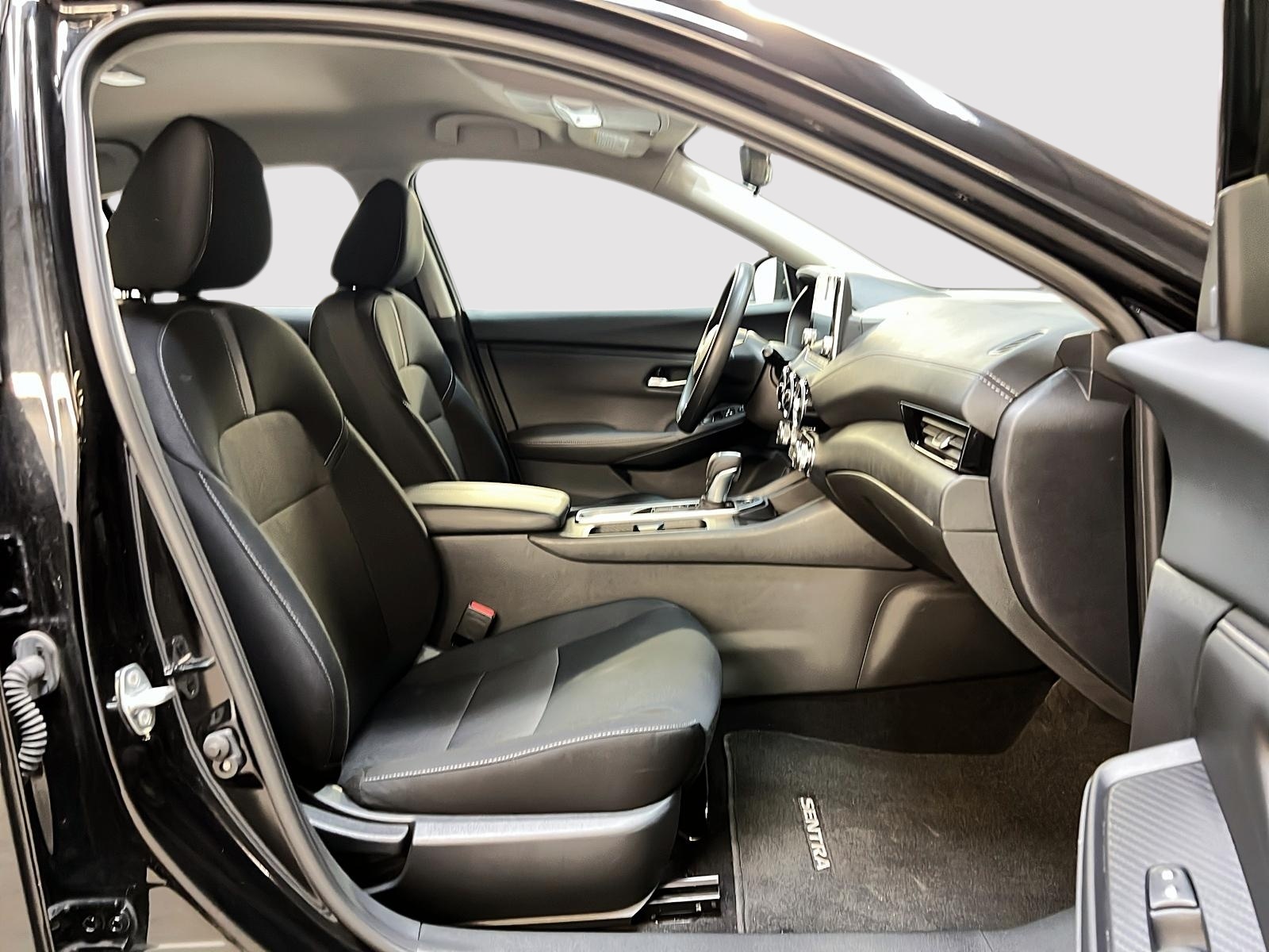 Nissan Sentra SV 2024 — photo 8