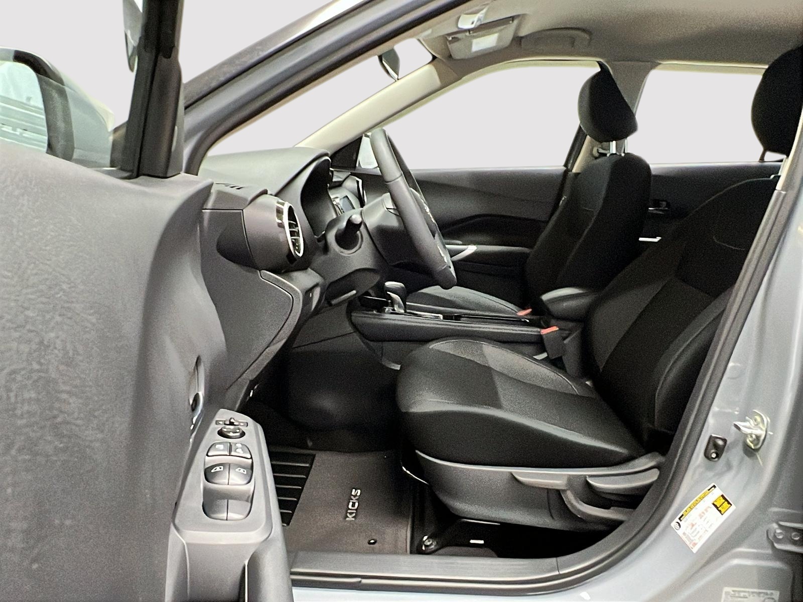 Nissan Kicks SV 2024 — photo 7