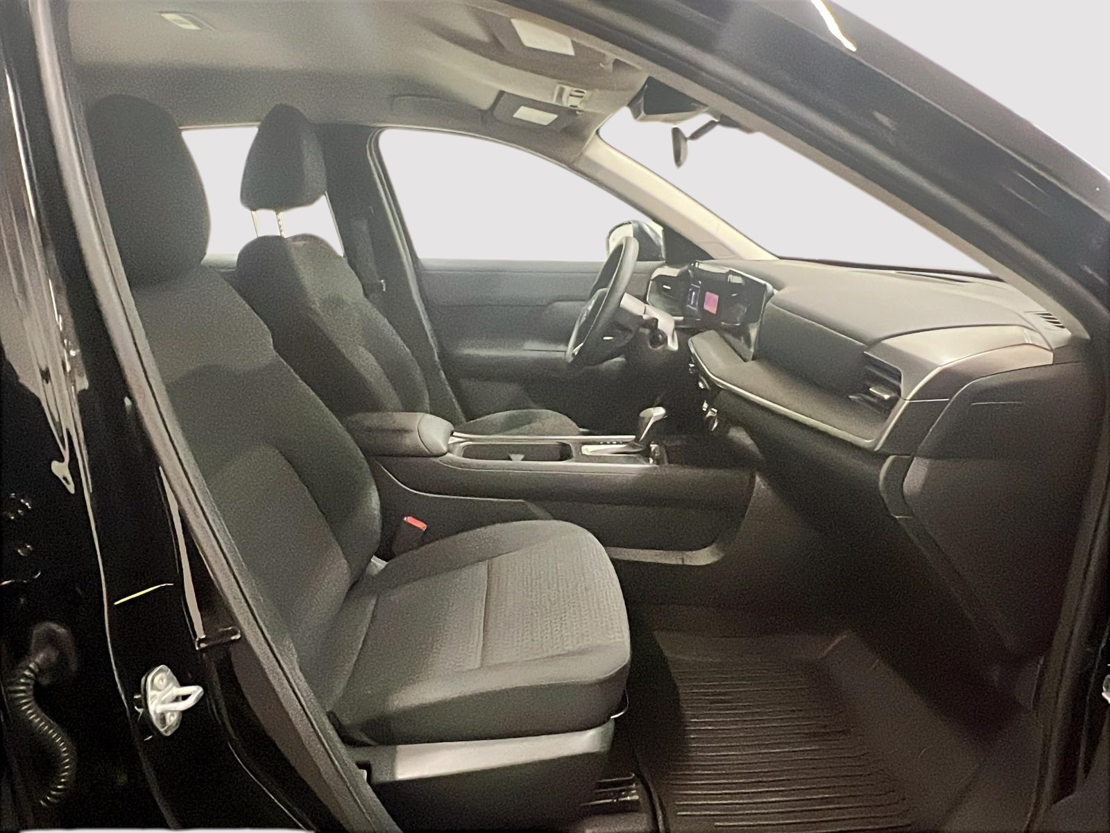 Nissan Kicks S 2025 — photo 8
