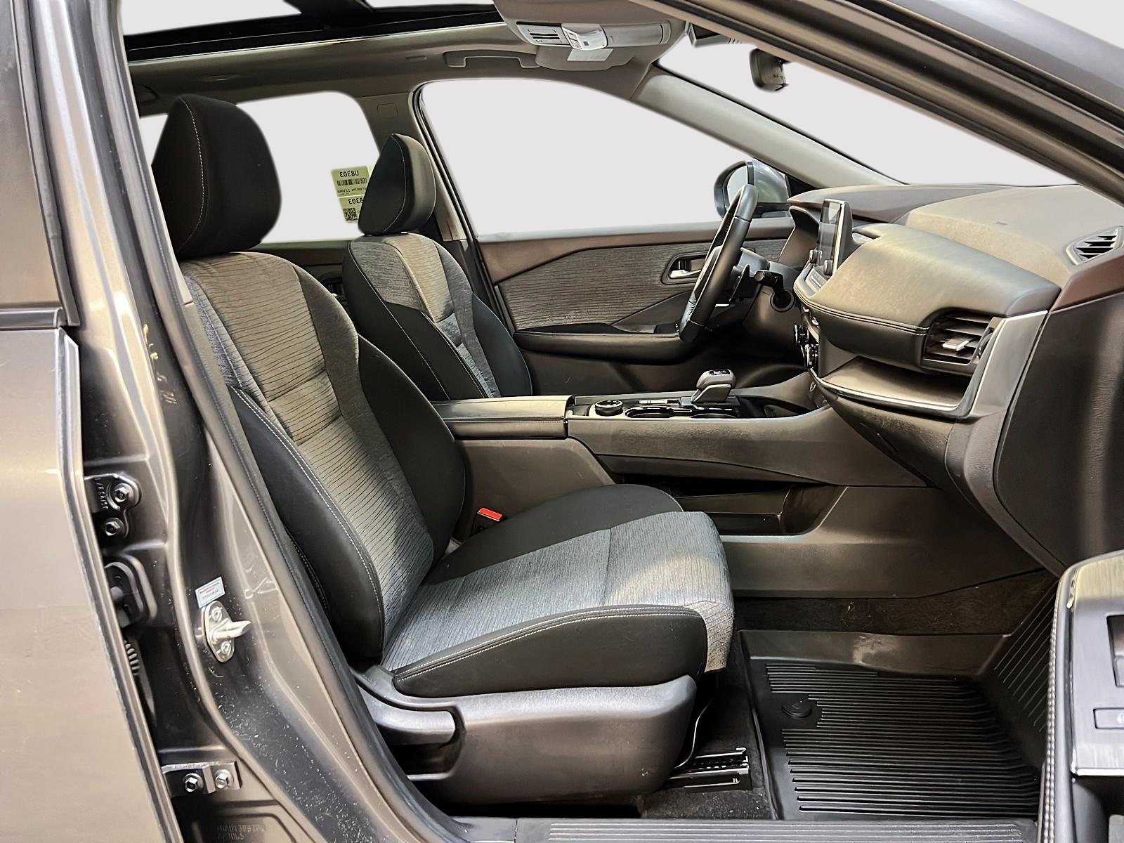 Nissan Rogue SV TOIT PANO 4RM 2023 — photo 8