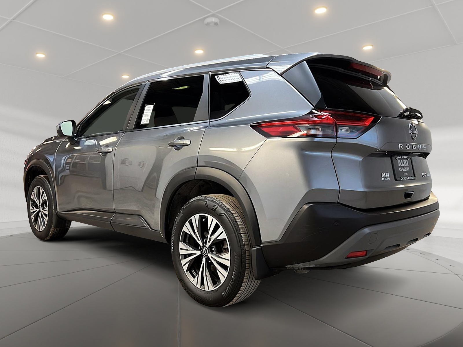 Nissan Rogue SV TOIT PANO 4RM 2023 — photo 6