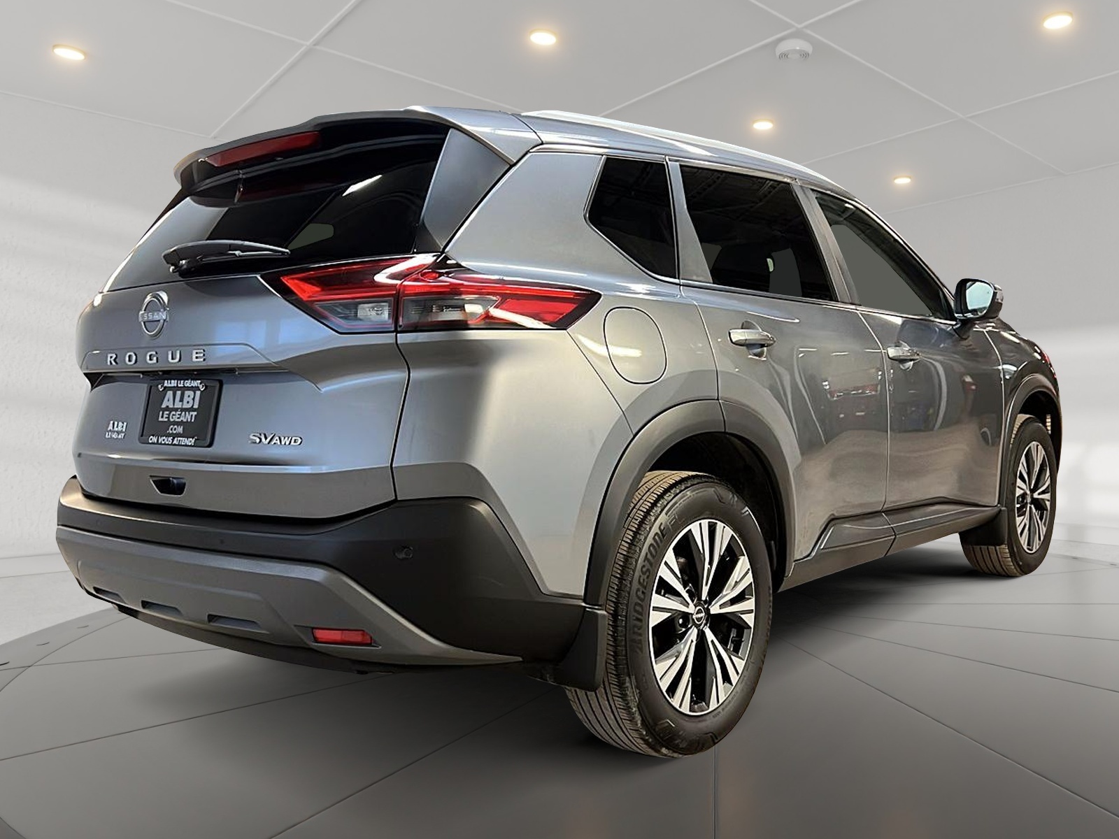 Nissan Rogue SV TOIT PANO 4RM 2023 — photo 4