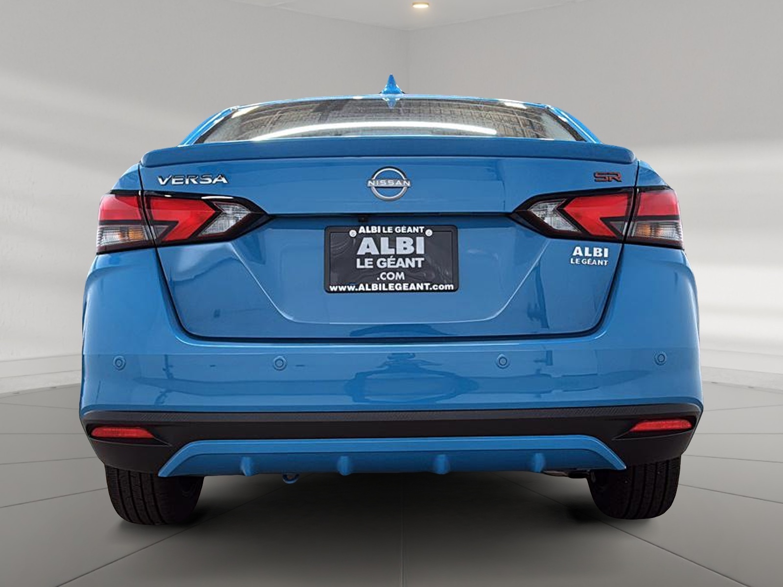 Nissan Versa SR 2025 — photo 5