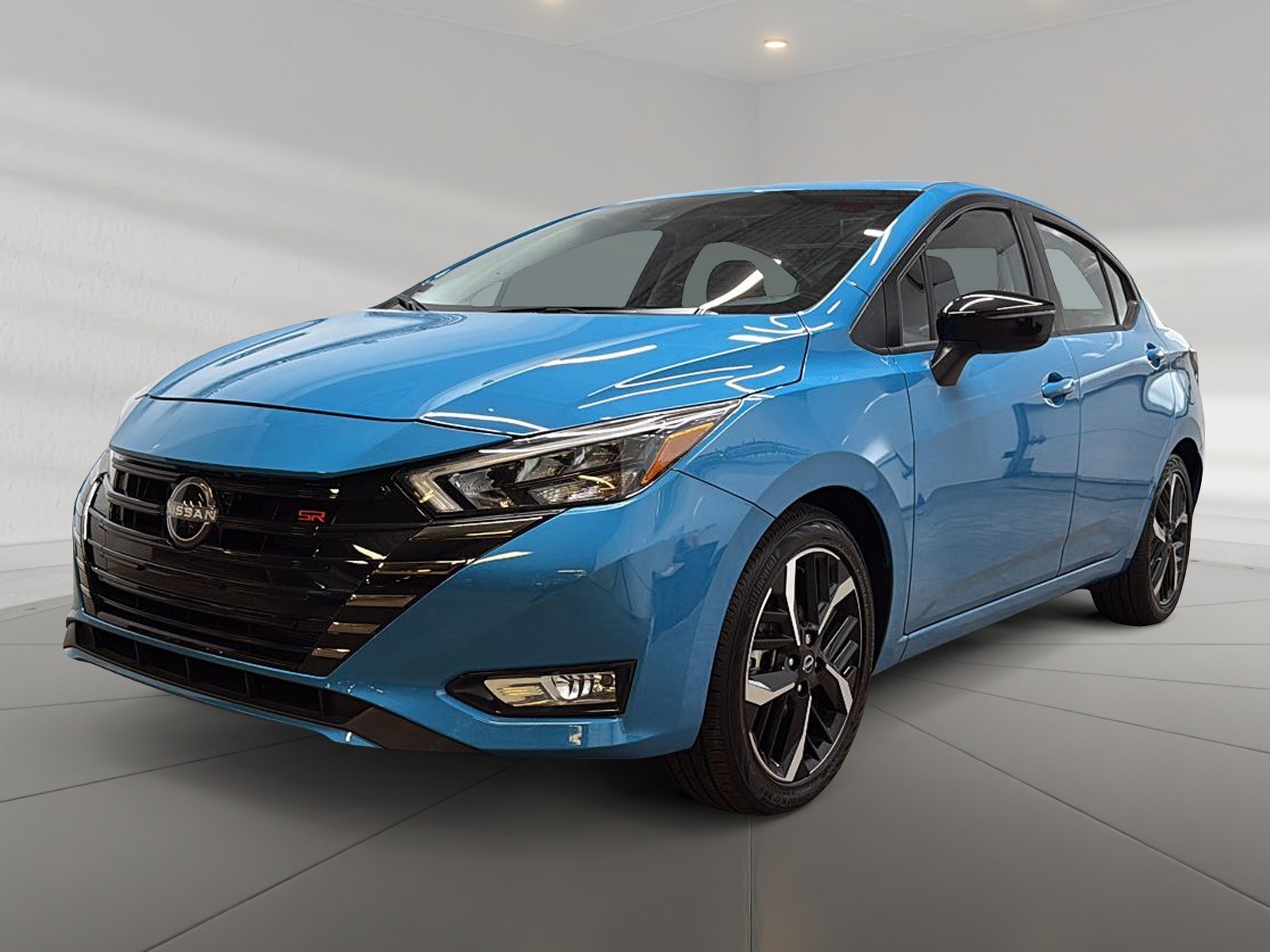 Nissan Versa SR 2025