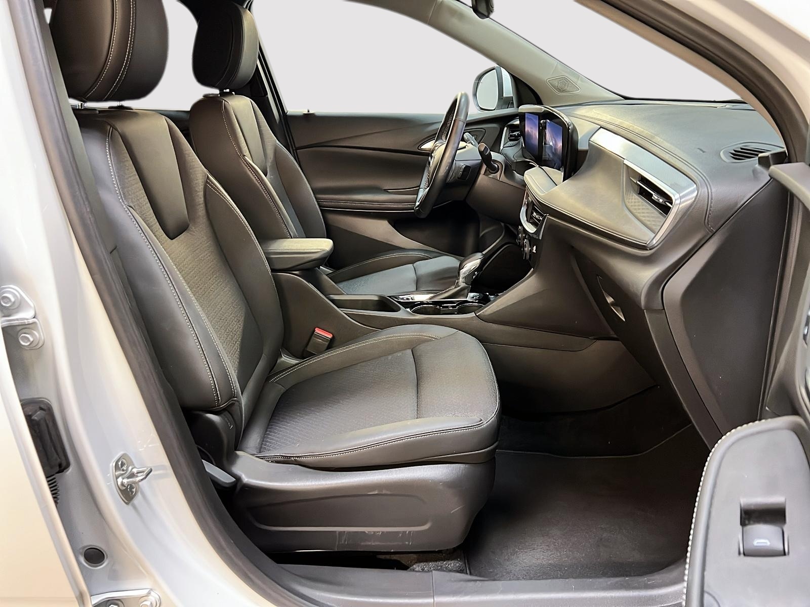 Buick Encore GX PREFERRED 4RM 2024 — photo 8