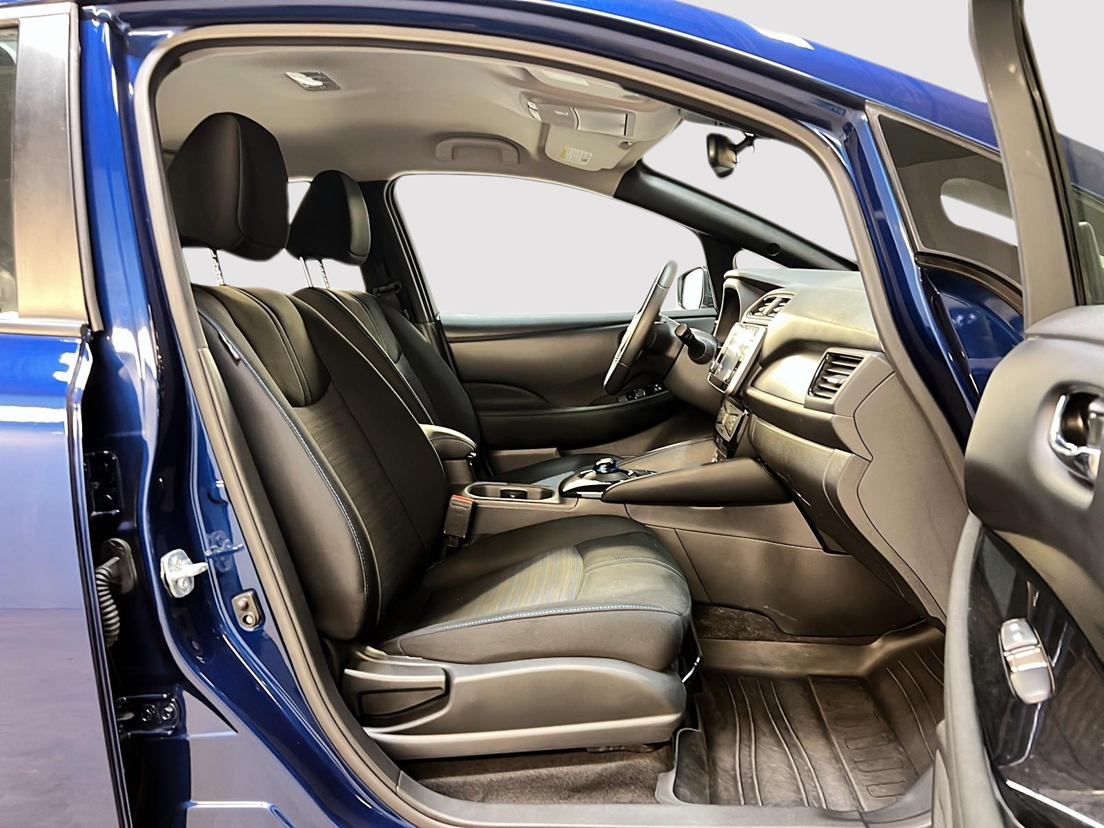 Nissan Leaf SV PLUS NAV 2024 — photo 8