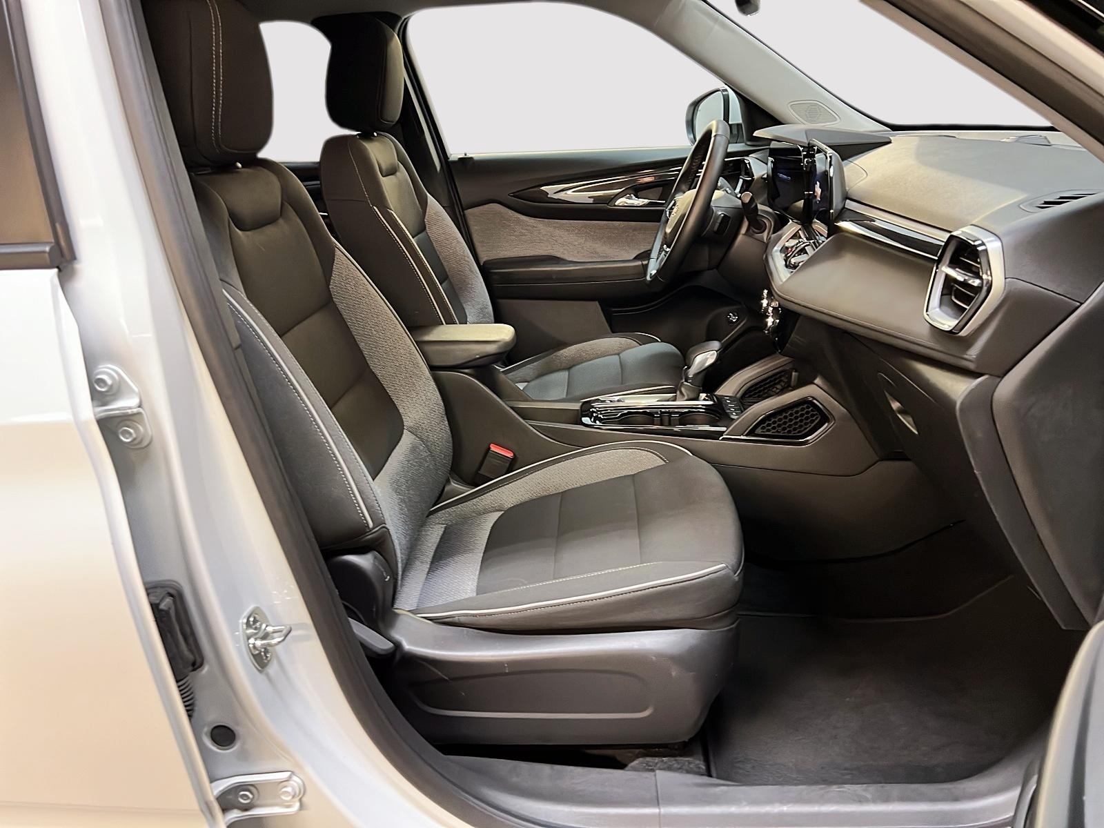 Chevrolet Trailblazer 1LT GR COMMODITÉ 4RM 2025 — photo 8