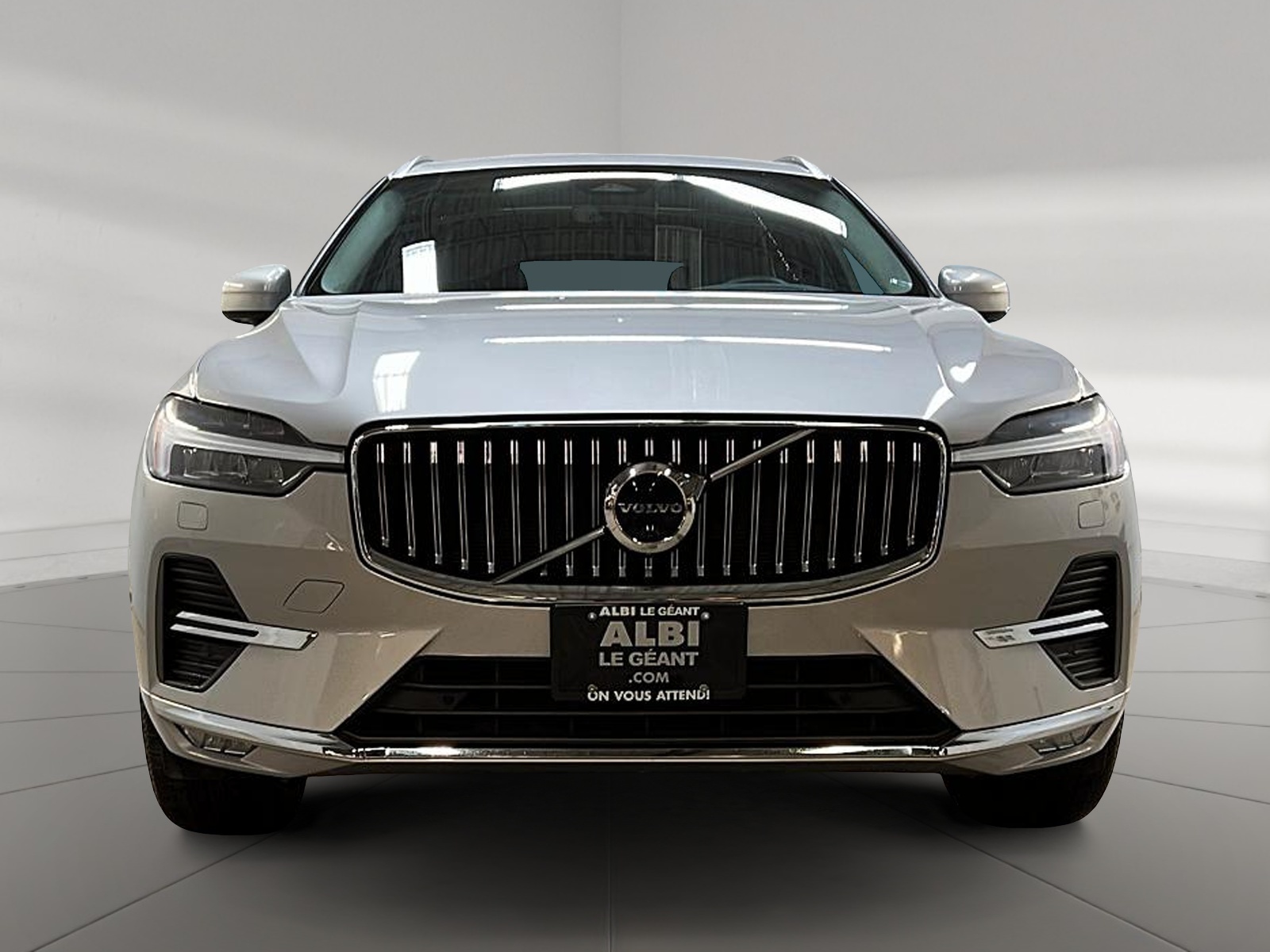 Volvo XC60 B6 INSCRIPTION CUIR TOIT NAV 4RM 2022 — photo 2